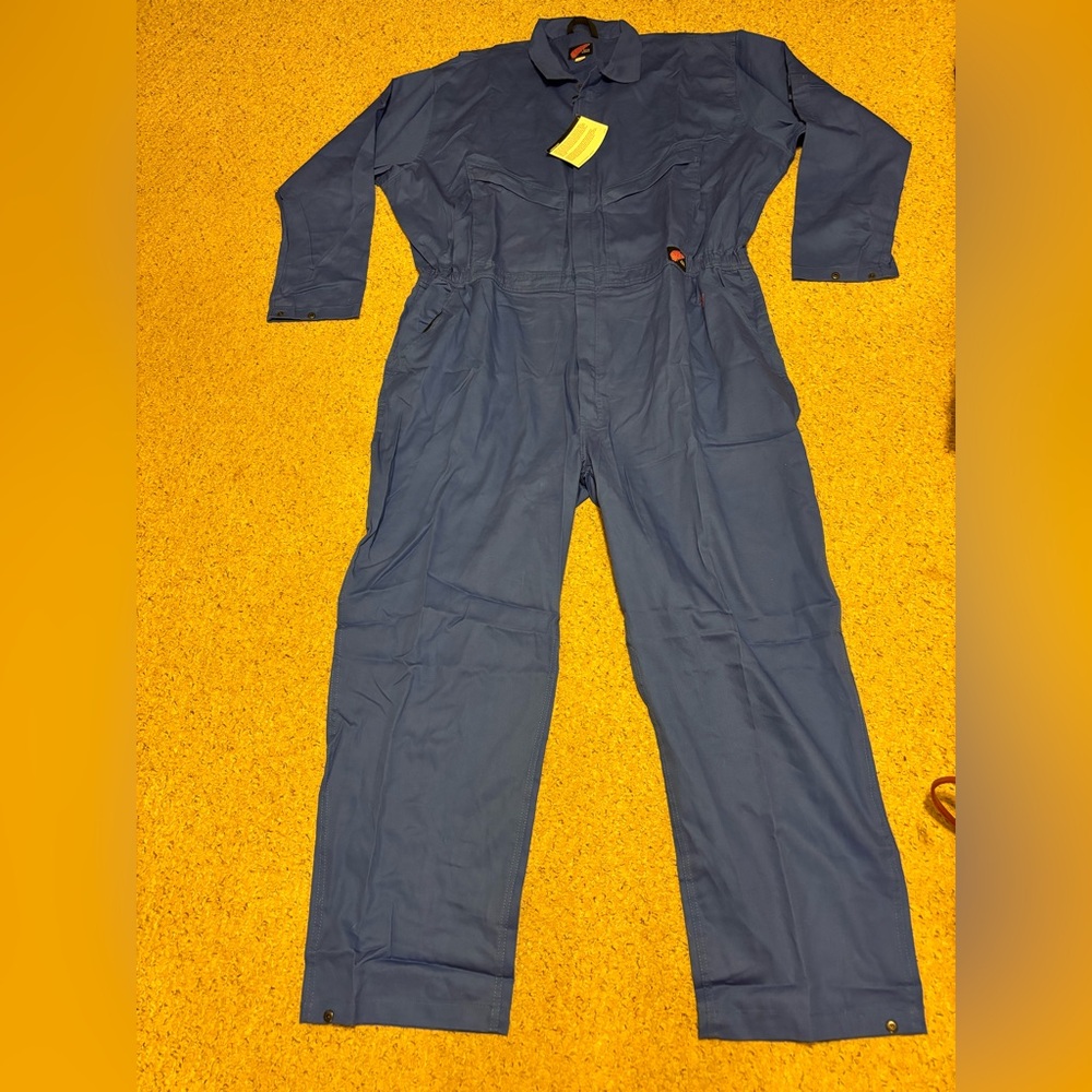 RED WING MENS NWT BLUE COVERALLS JUMPSUIT 72 in TOP TO BOTTOM FITS 6’5 READ